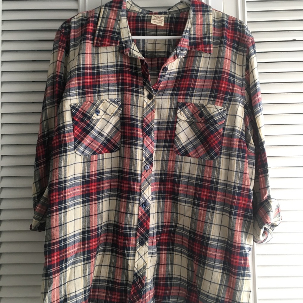 Lightweight cotton button down
